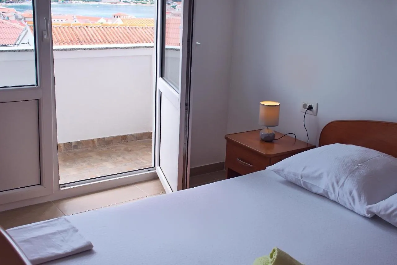 Holiday House Karmen Pag Town Apartment